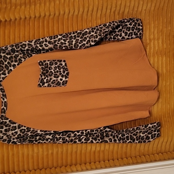 New Leopard Print Raglan - Picture 4 of 6